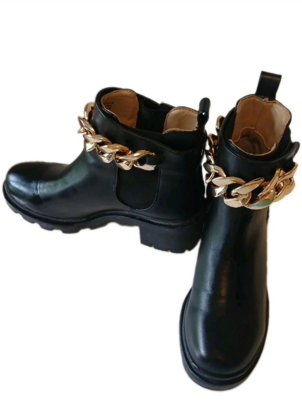 Steve Madden Amulet Black Chain Chelsea Ankle Boots Size 8 NWOT